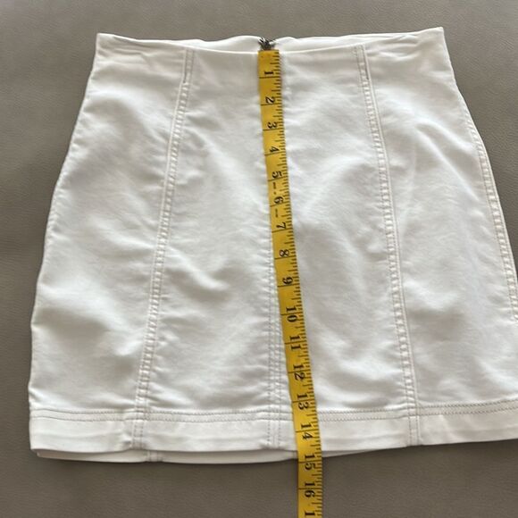 Free People Modern Femme Denim Mini Skirt Size 2 - Picture 7 of 9